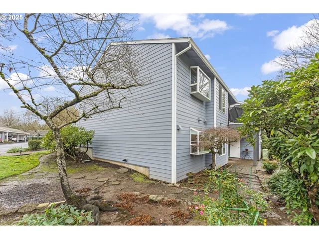 $249,950 | 10960 Southwest Meadowbrook Drive, Unit 10, Portland, OR 97224