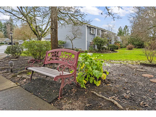 $249,950 | 10960 Southwest Meadowbrook Drive, Unit 10, Portland, OR 97224