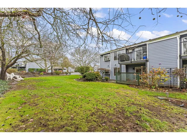 $249,950 | 10960 Southwest Meadowbrook Drive, Unit 10, Portland, OR 97224