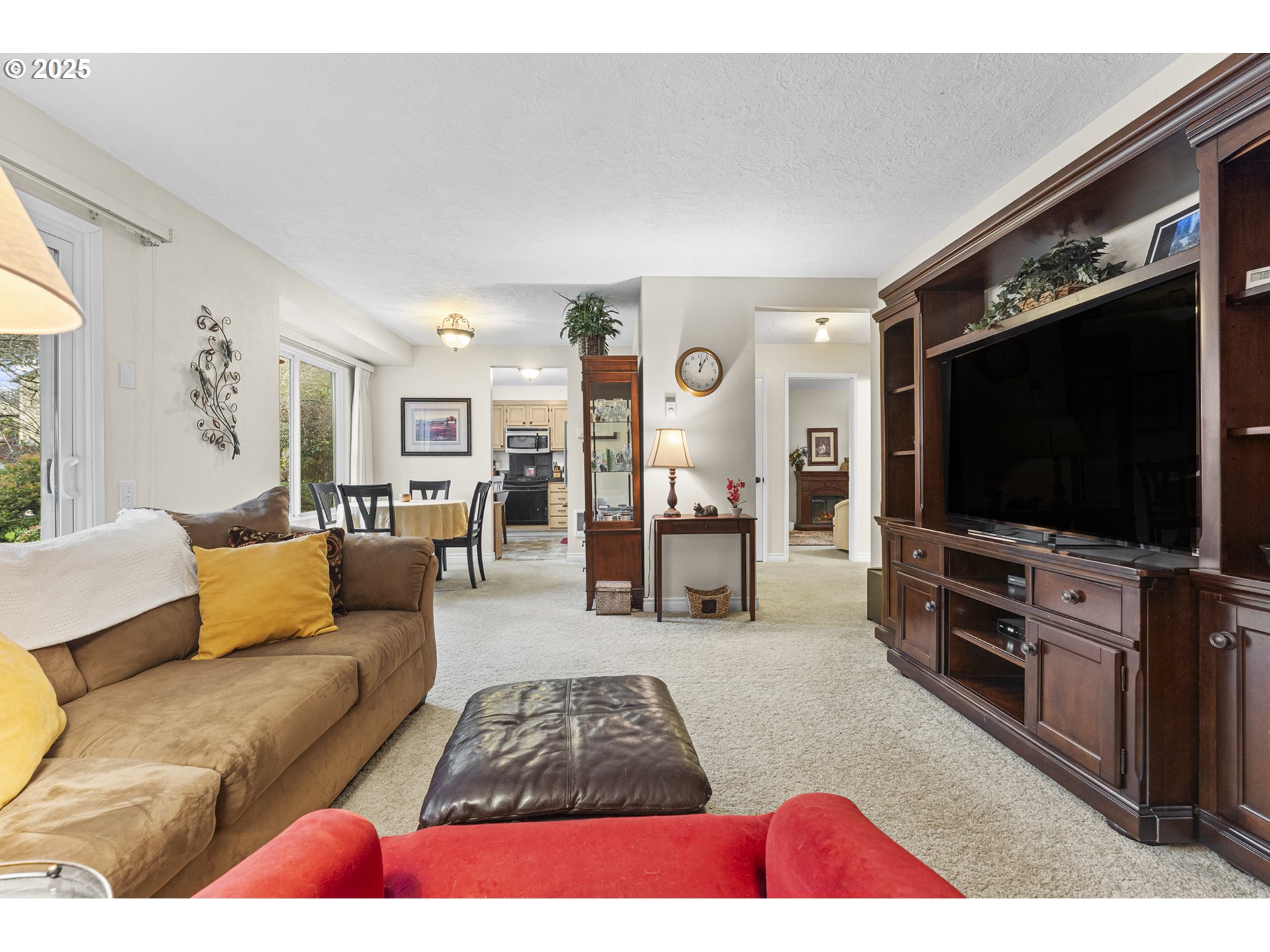 10960 Southwest Meadowbrook Drive, Unit 10 Tigard, OR 97224 - Photo 9 of 31