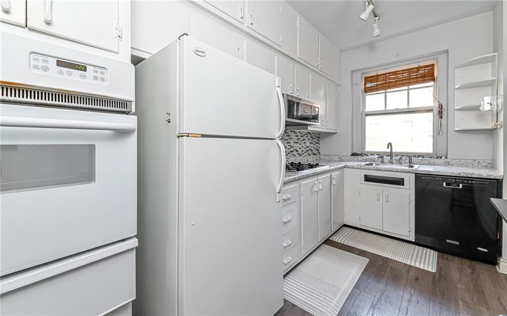 166 North Dithridge Street, Unit 1F Pittsburgh, PA 15213 - Photo 16 of 18