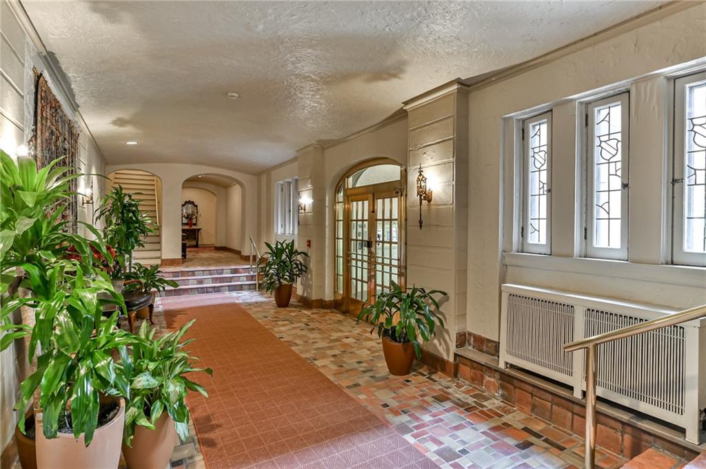 166 North Dithridge Street, Unit 1F Pittsburgh, PA 15213 - Photo 7 of 18