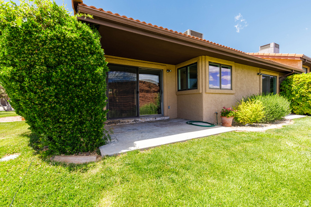 652 Ridge Rim Way St. George, UT 84770 - Photo 23 of 45