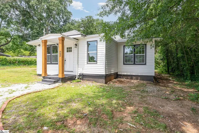 $219,900 | 782 John B White Sr Boulevard, Spartanburg, SC 29301