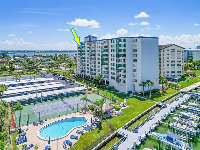 $3,250 | 660 Island Way, Unit 901, Clearwater Beach, FL 33767