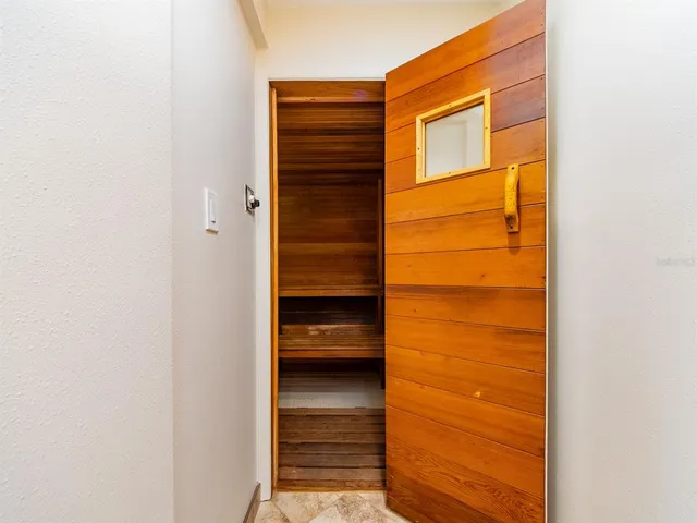 $3,250 | 660 Island Way, Unit 901, Clearwater Beach, FL 33767