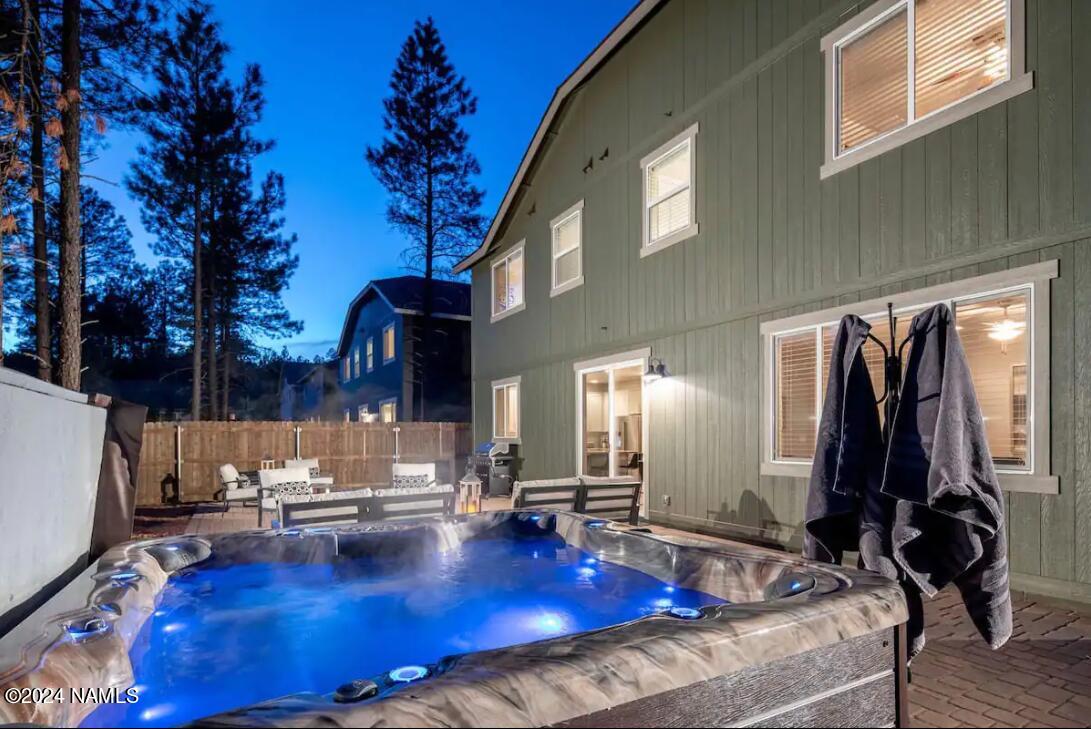 2837 West Hare Drive Flagstaff, AZ 86001 - Photo 24 of 27 Hot tub
