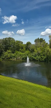 $574,990 | 30 Beaconsfield Court, Unit 30, Lincolnshire, IL 60069