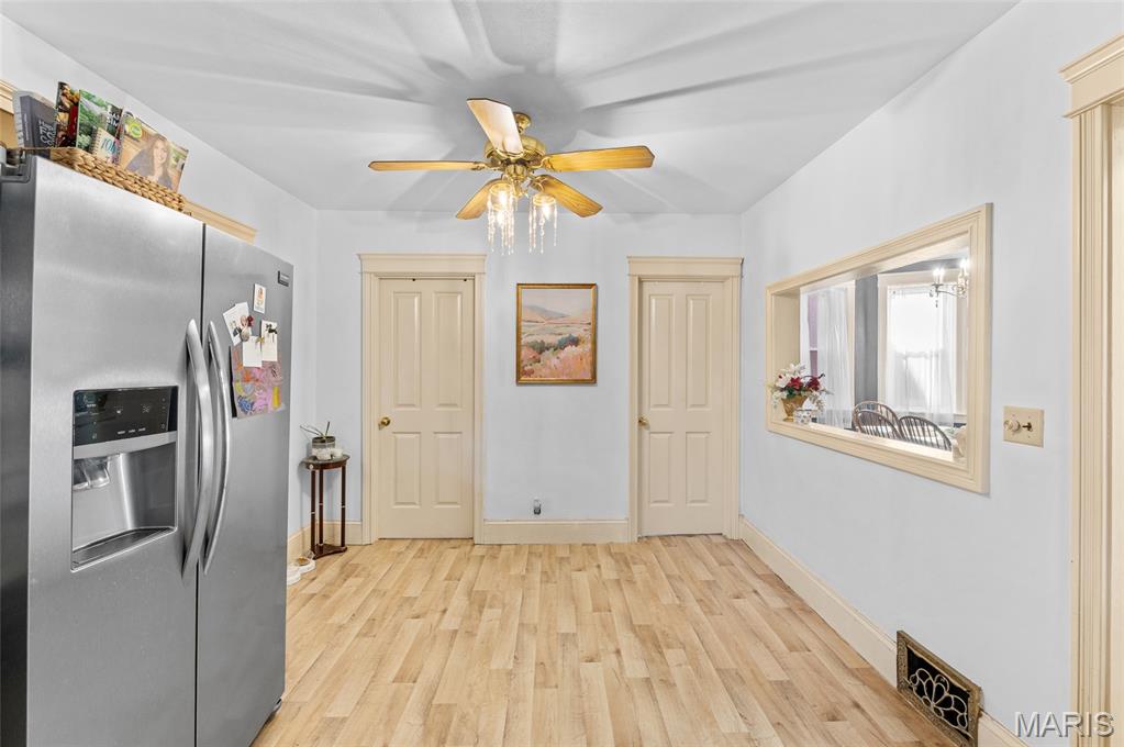 909 East Main Street Belleville, IL 62220 - Photo 14 of 33