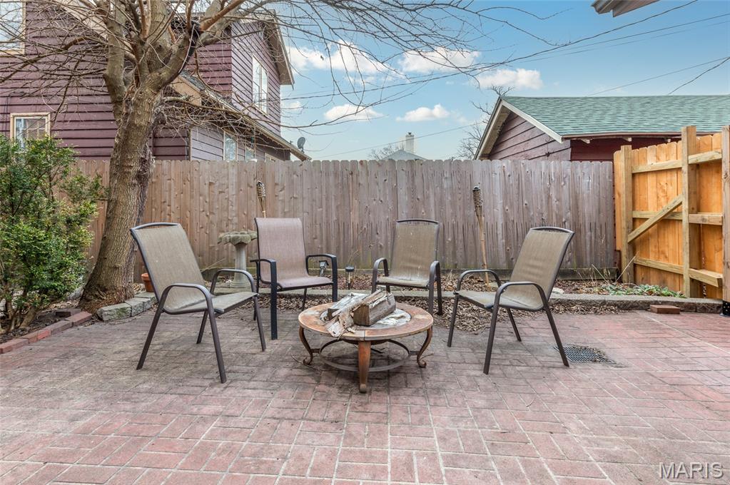 909 East Main Street Belleville, IL 62220 - Photo 29 of 33