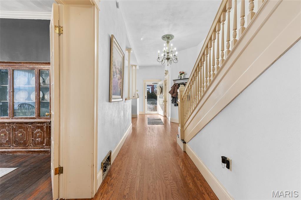 909 East Main Street Belleville, IL 62220 - Photo 8 of 33