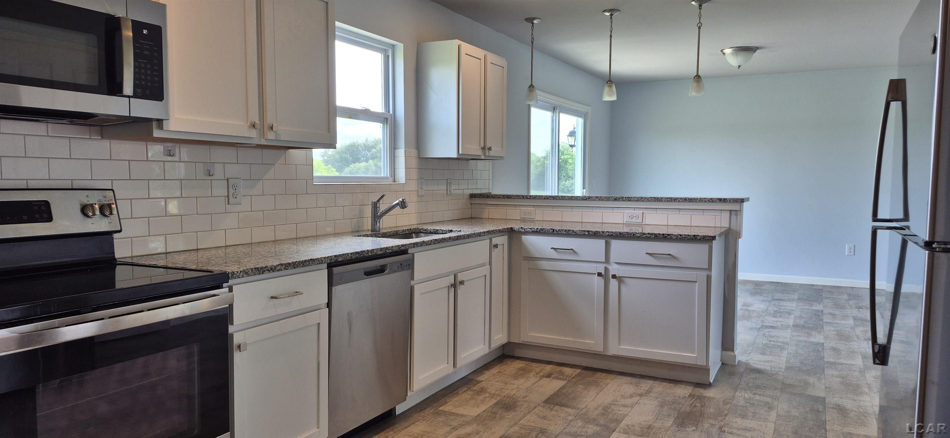 3284 Sutton Road Tecumseh, MI 49286 - Photo 2 of 26