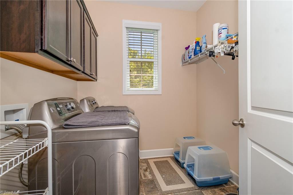 204 Summerwalk Road Greensboro, NC 27455 - Photo 17 of 29