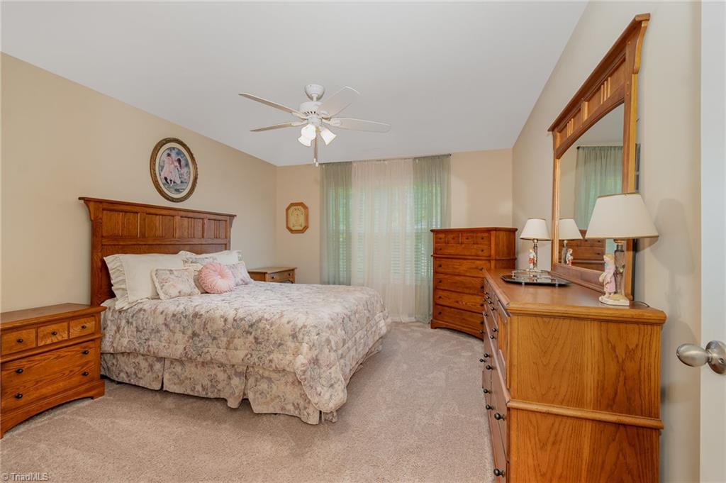204 Summerwalk Road Greensboro, NC 27455 - Photo 22 of 29