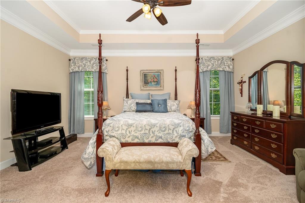 204 Summerwalk Road Greensboro, NC 27455 - Photo 10 of 29