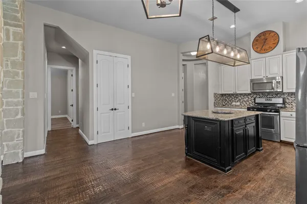 $4,000 | 3012 Monticello Pines Lane, League City, TX 77573