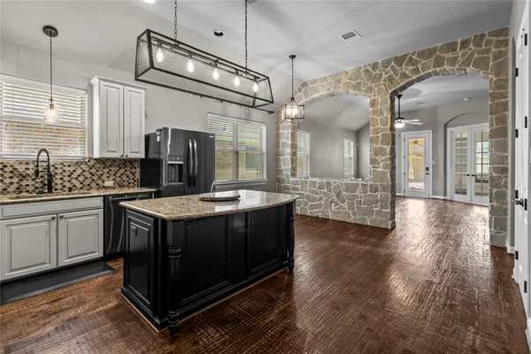 $4,000 | 3012 Monticello Pines Lane, League City, TX 77573