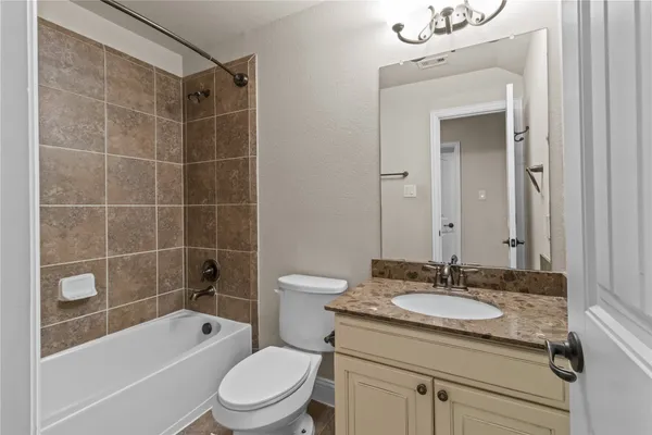 $4,000 | 3012 Monticello Pines Lane, League City, TX 77573