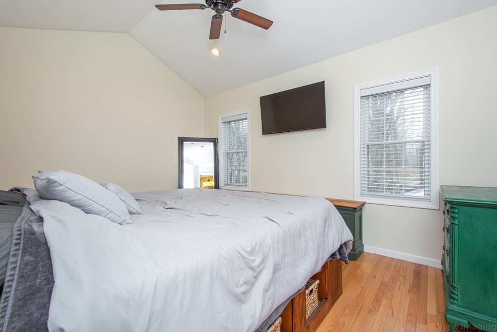 52 Eureka Street Worcester, MA 01603 - Photo 15 of 27