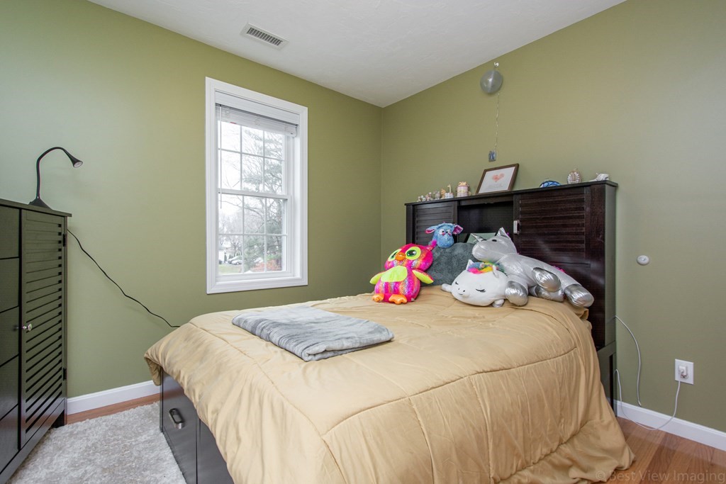 52 Eureka Street Worcester, MA 01603 - Photo 18 of 27