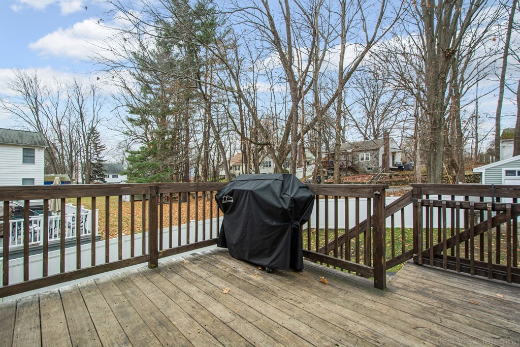 52 Eureka Street Worcester, MA 01603 - Photo 22 of 27