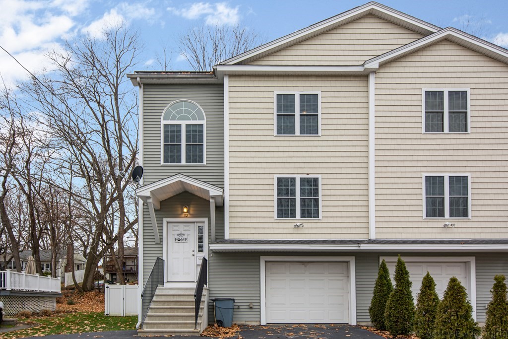 52 Eureka Street Worcester, MA 01603 - Photo 3 of 27