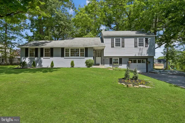 $850,000 | 543 Midland Avenue, Berwyn, PA 19312