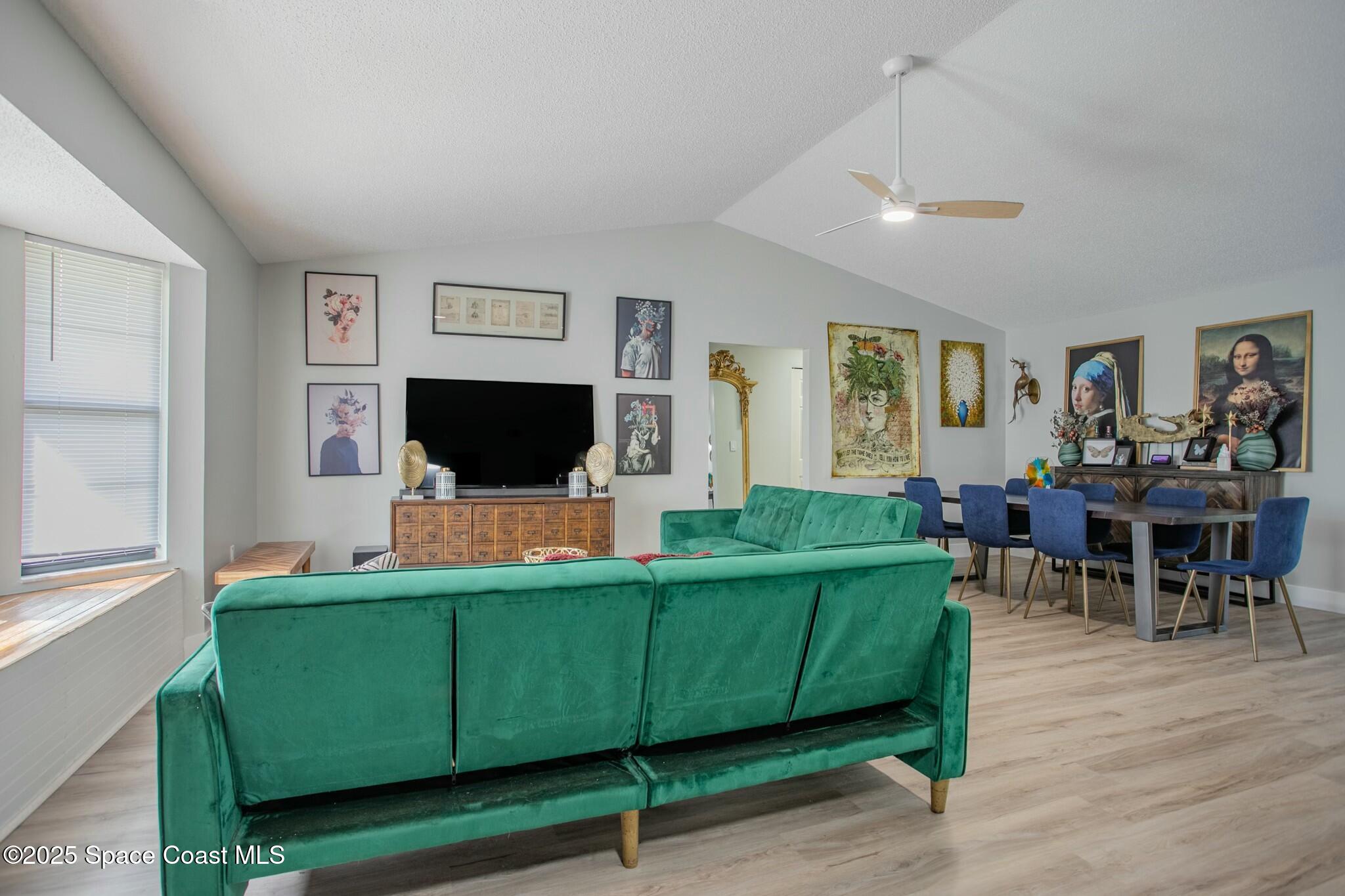 431 Abello Road Southeast Palm Bay, FL 32909 - Photo 5 of 22 Living room