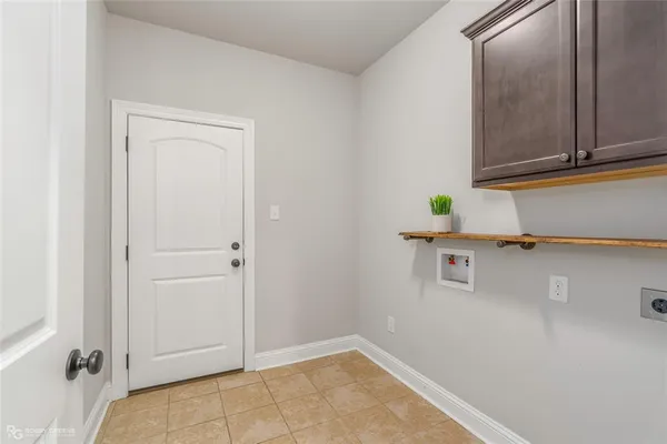 $335,000 | 214 Apalachee Way, Bossier City, LA 71111