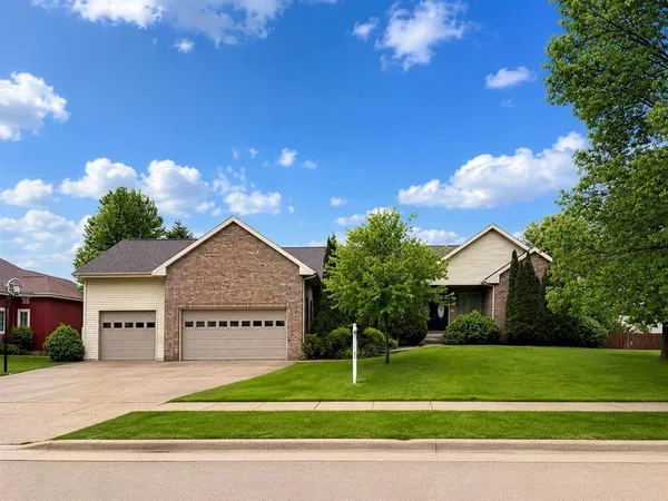 $789,000 | 2026 Stonehaven Drive, Sun Prairie, WI 53590