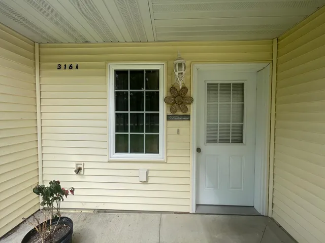 $200,000 | 316 A 2nd Street Northeast, Bertha, MN 56437