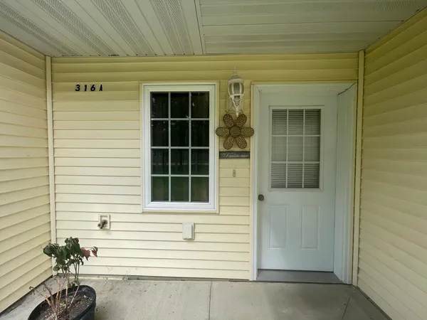 $200,000 | 316 A 2nd Street Northeast, Bertha, MN 56437