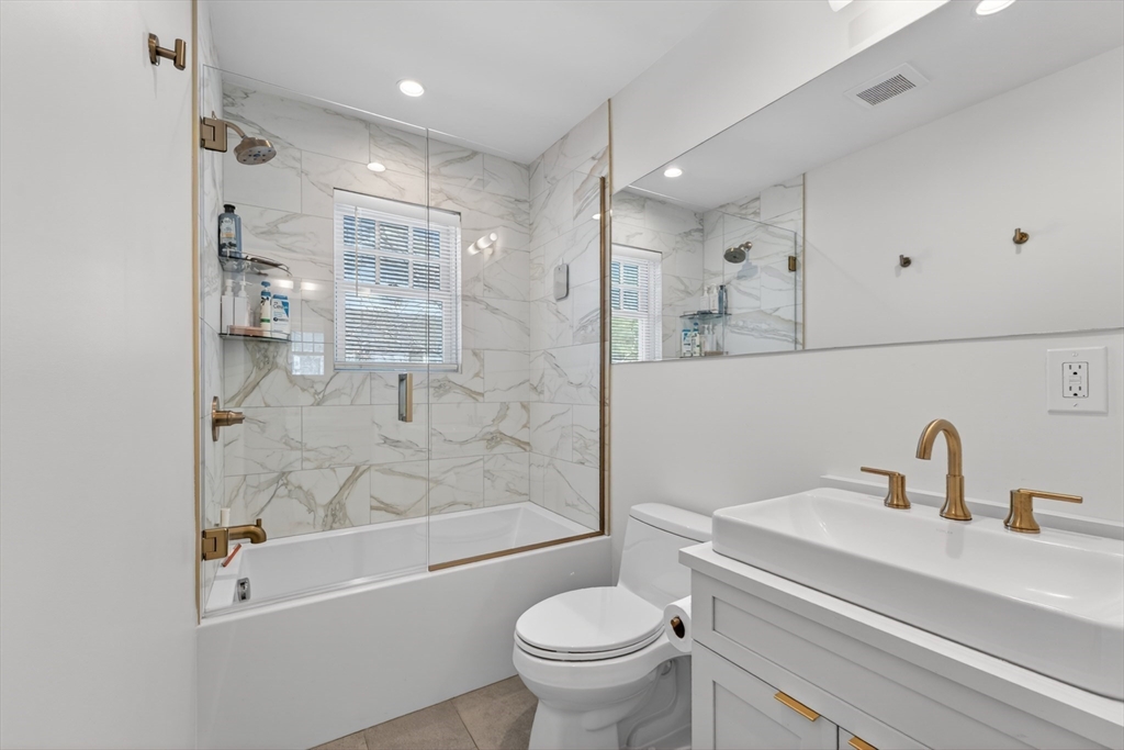 377 Walnut Street, Unit 1 Newton, MA 02460 - Photo 17 of 37