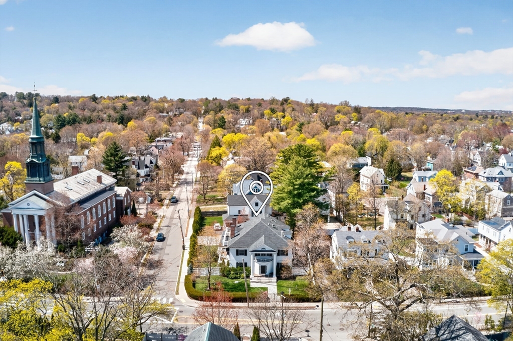 377 Walnut Street, Unit 1 Newton, MA 02460 - Photo 2 of 37
