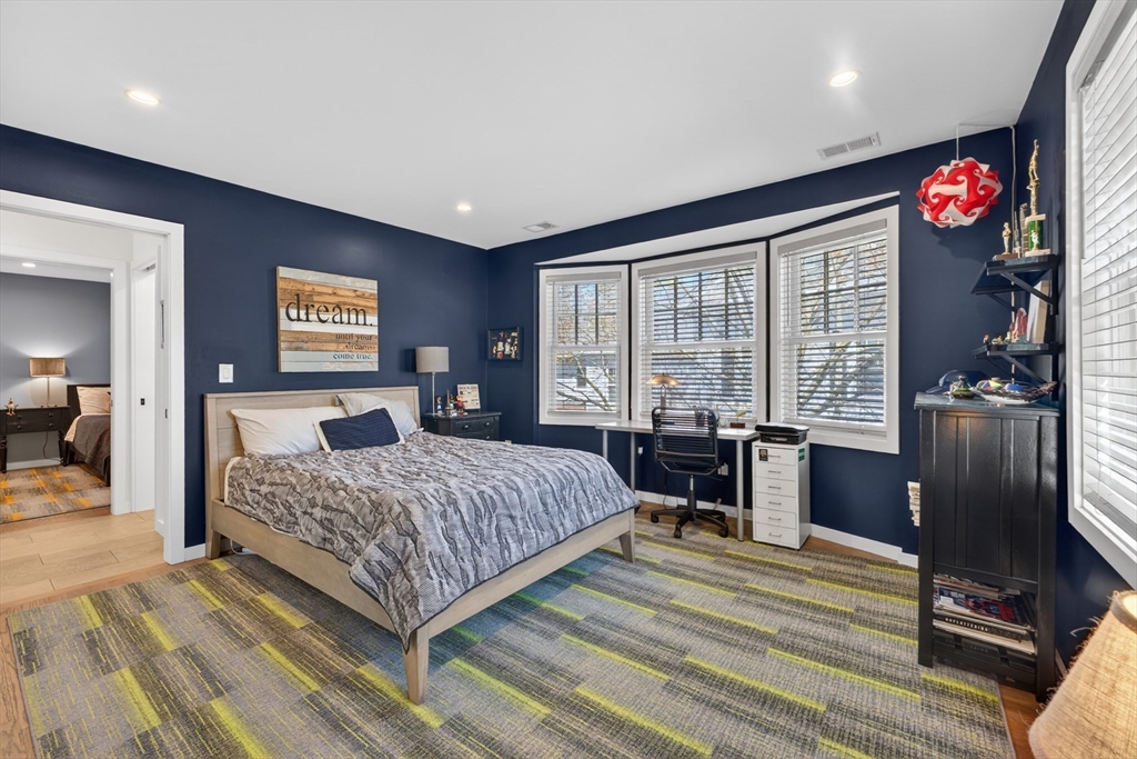 377 Walnut Street, Unit 1 Newton, MA 02460 - Photo 21 of 37