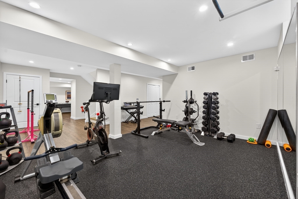 377 Walnut Street, Unit 1 Newton, MA 02460 - Photo 26 of 37