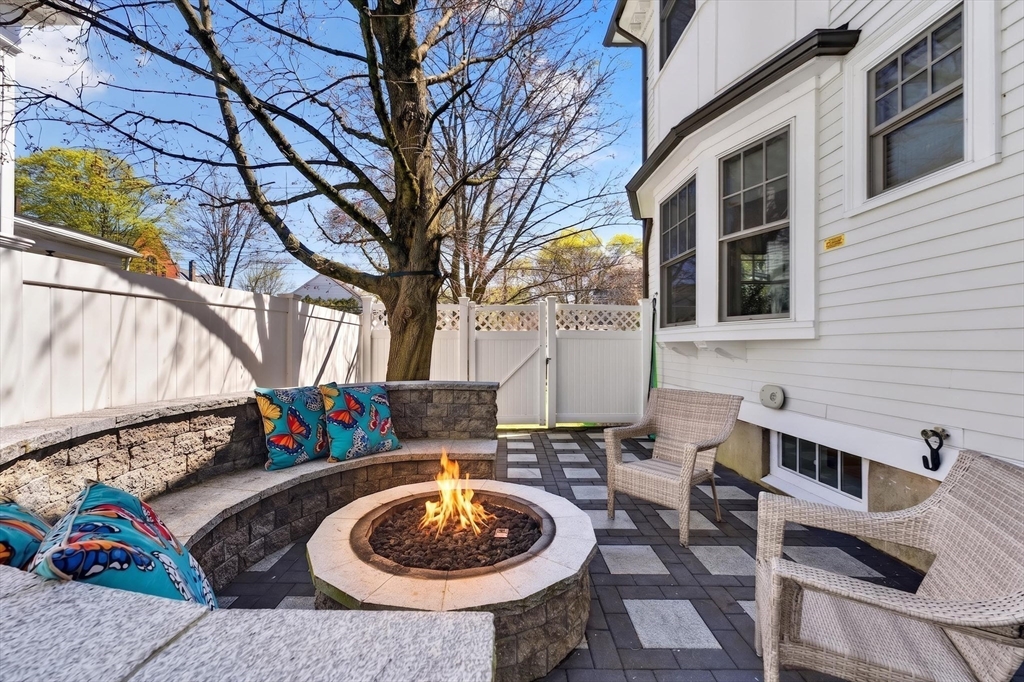 377 Walnut Street, Unit 1 Newton, MA 02460 - Photo 31 of 37