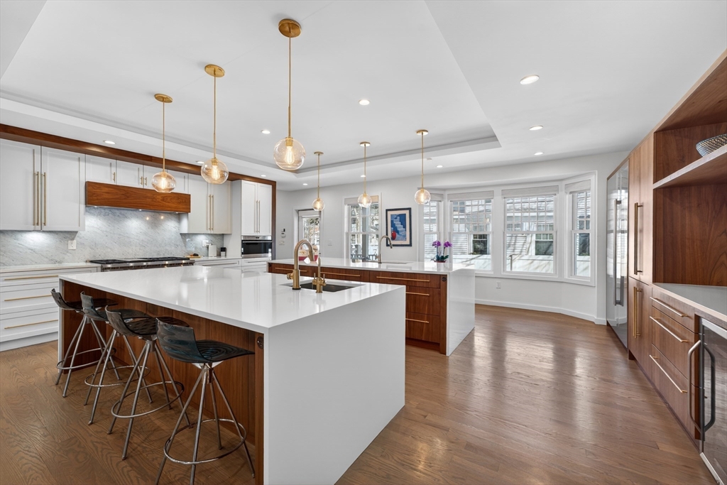 377 Walnut Street, Unit 1 Newton, MA 02460 - Photo 5 of 37
