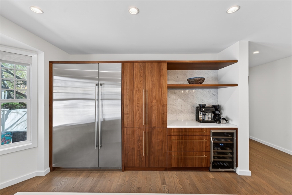 377 Walnut Street, Unit 1 Newton, MA 02460 - Photo 7 of 37