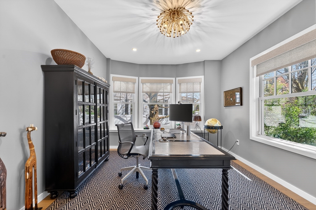 377 Walnut Street, Unit 1 Newton, MA 02460 - Photo 10 of 37