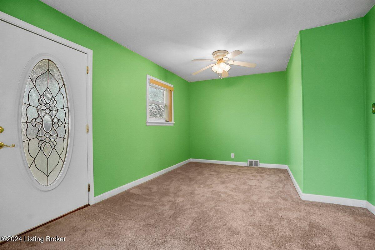 7315 Mt Washington Road Louisville, KY 40229 - Photo 4 of 29 7314-8