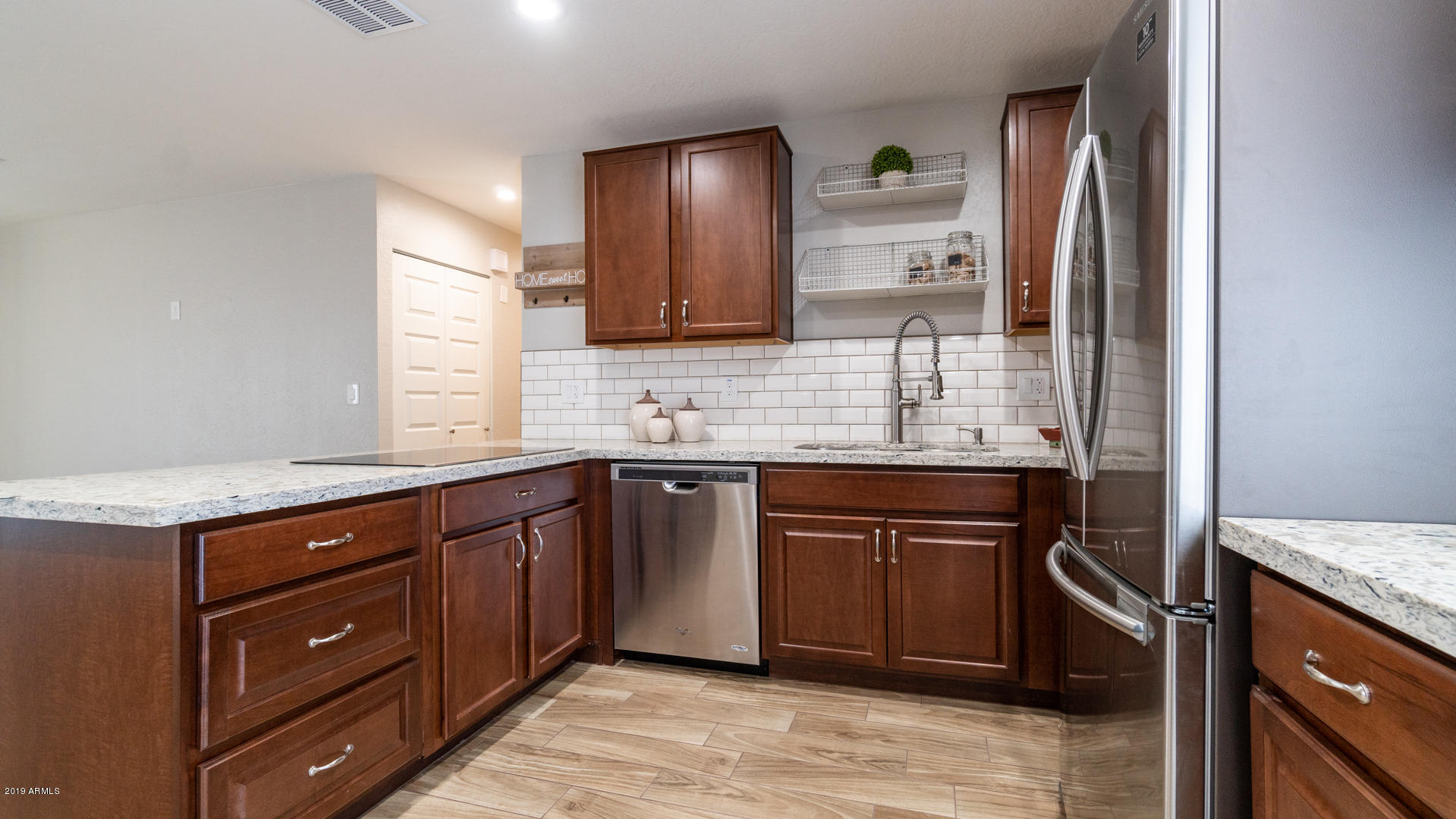 1628 West Maldonado Road Phoenix, AZ 85041 - Photo 10 of 21 Kitchen5