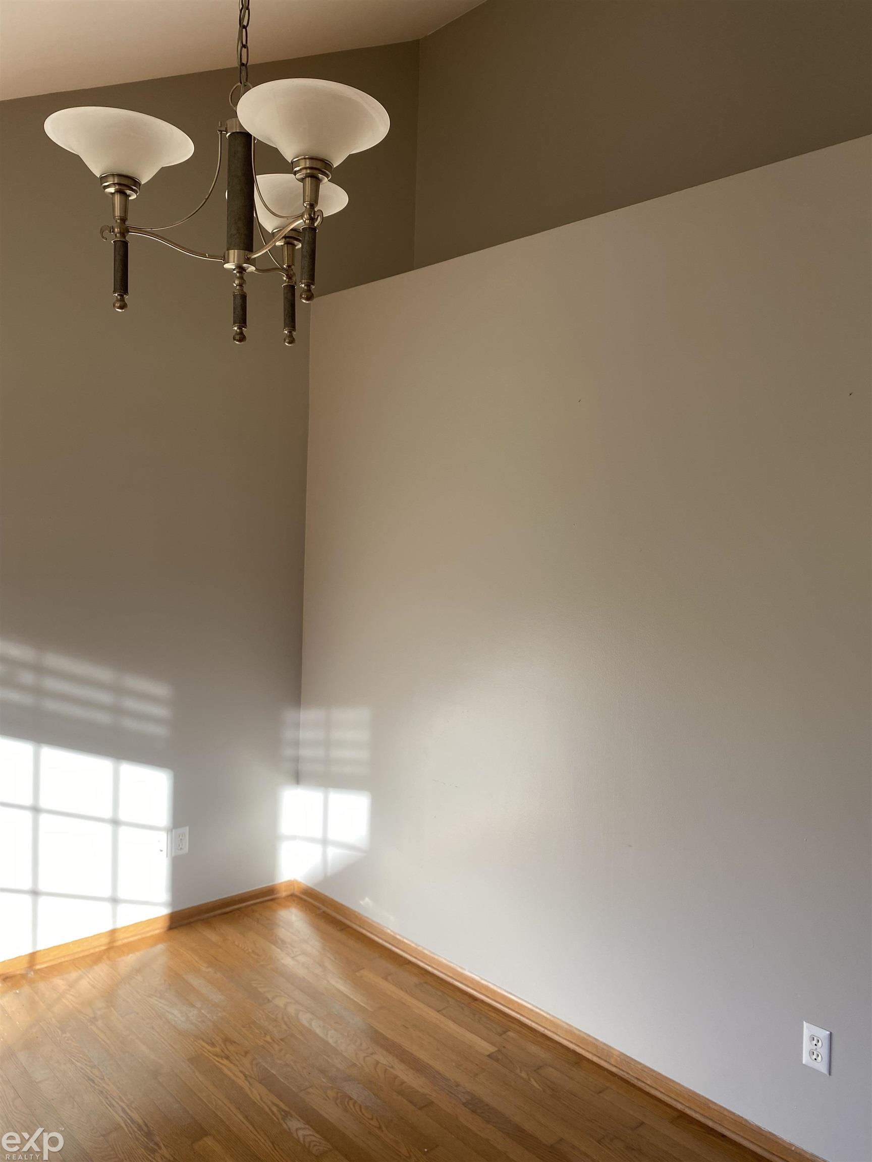 49414 Monte Road New Baltimore, MI 48047 - Photo 17 of 40 50095471-16.JPG