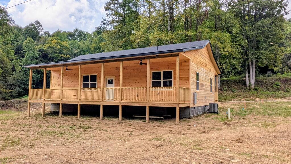 3991 Boiling Springs Road Murphy, NC 28906 - Photo 4 of 7 Gallery Image 4