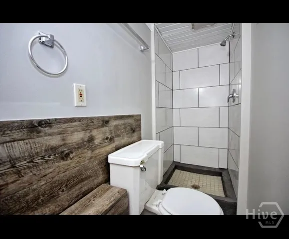 $575,000 | 607 Virginia Avenue, Savannah, GA 31404