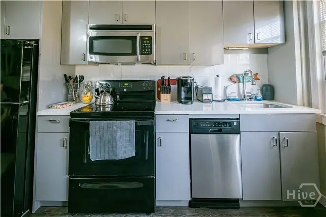 $575,000 | 607 Virginia Avenue, Savannah, GA 31404