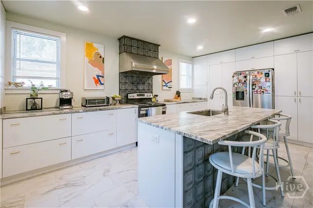 $575,000 | 607 Virginia Avenue, Savannah, GA 31404