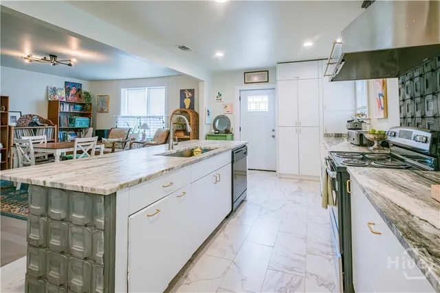 $575,000 | 607 Virginia Avenue, Savannah, GA 31404