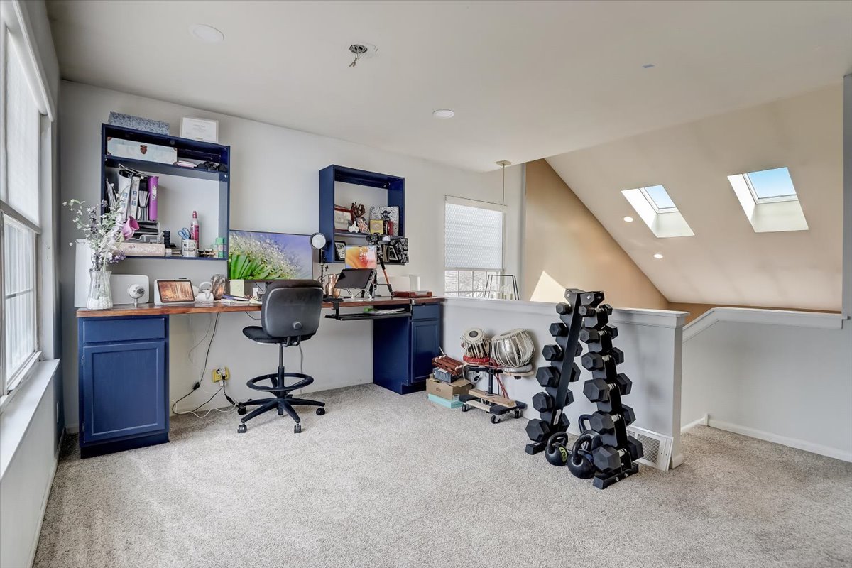 17885 Braewick Road, Unit 17217 Gurnee, IL 60031 - Photo 19 of 35 a view of a workspace with furniture