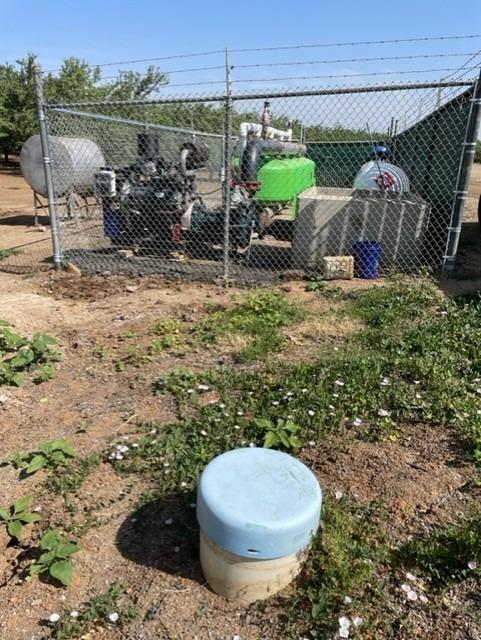 100 Draper Road Gustine, CA 95322 - Photo 3 of 24 a view of a backyard